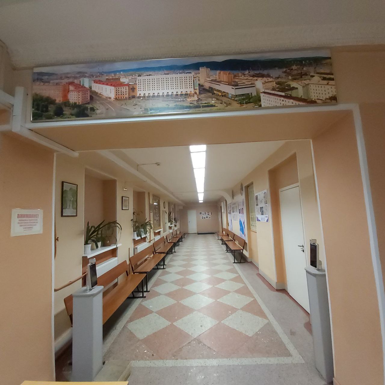 Цокольный этаж